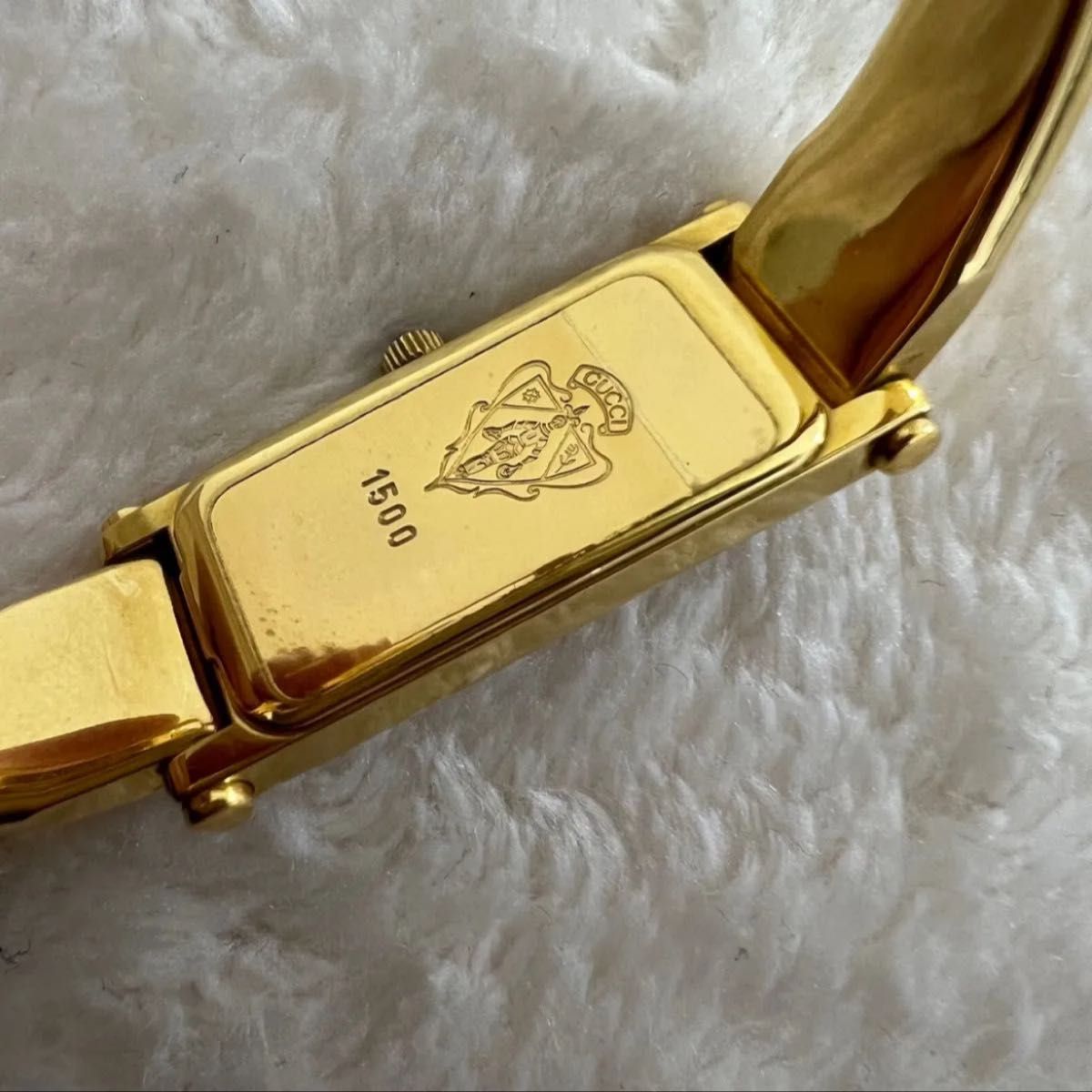 GUCCI グッチ 1500L バングルウォッチ ゴールド シェル文字盤 動作