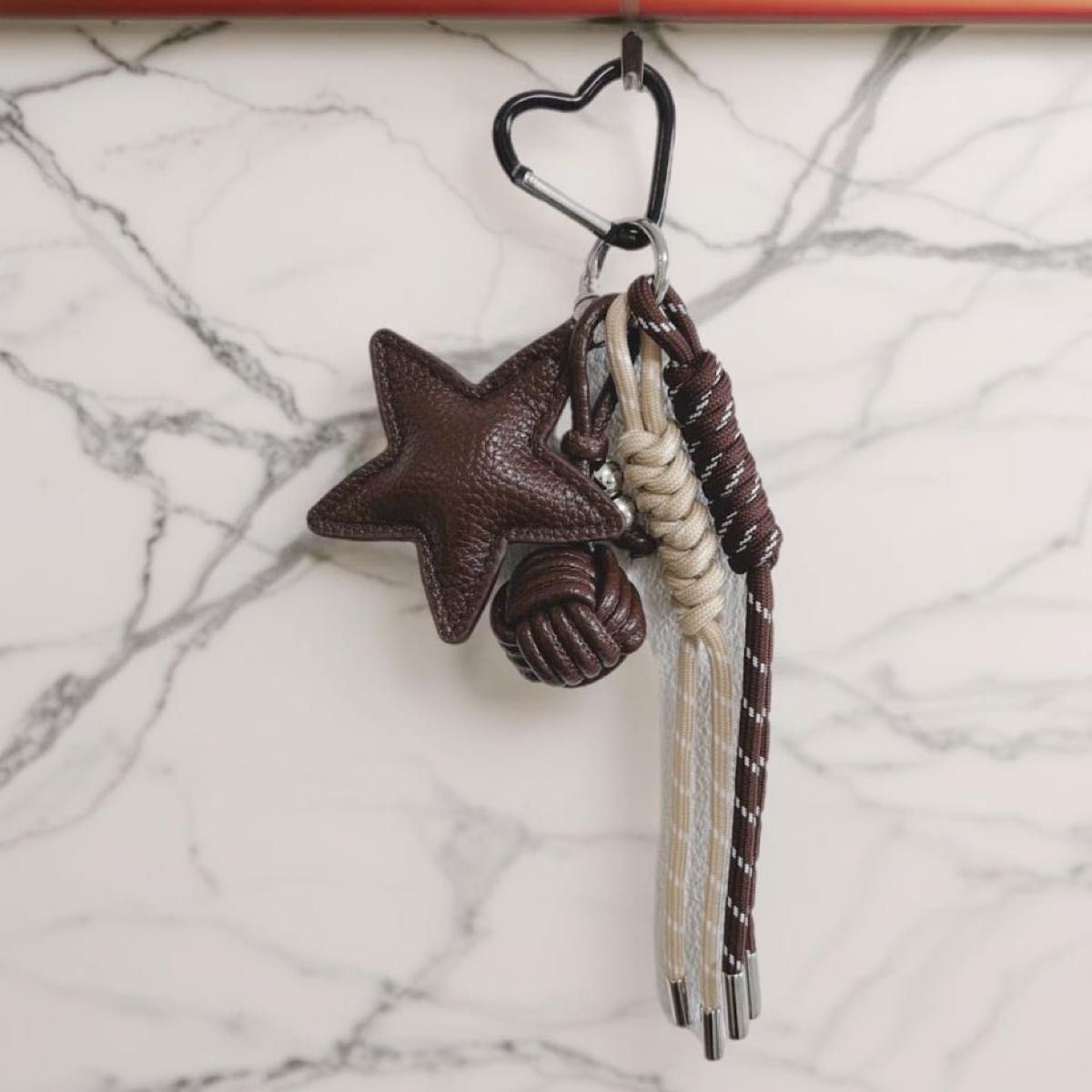 じゃらじゃらキーホルダー バッグチャーム キーチャーム パラコード 星