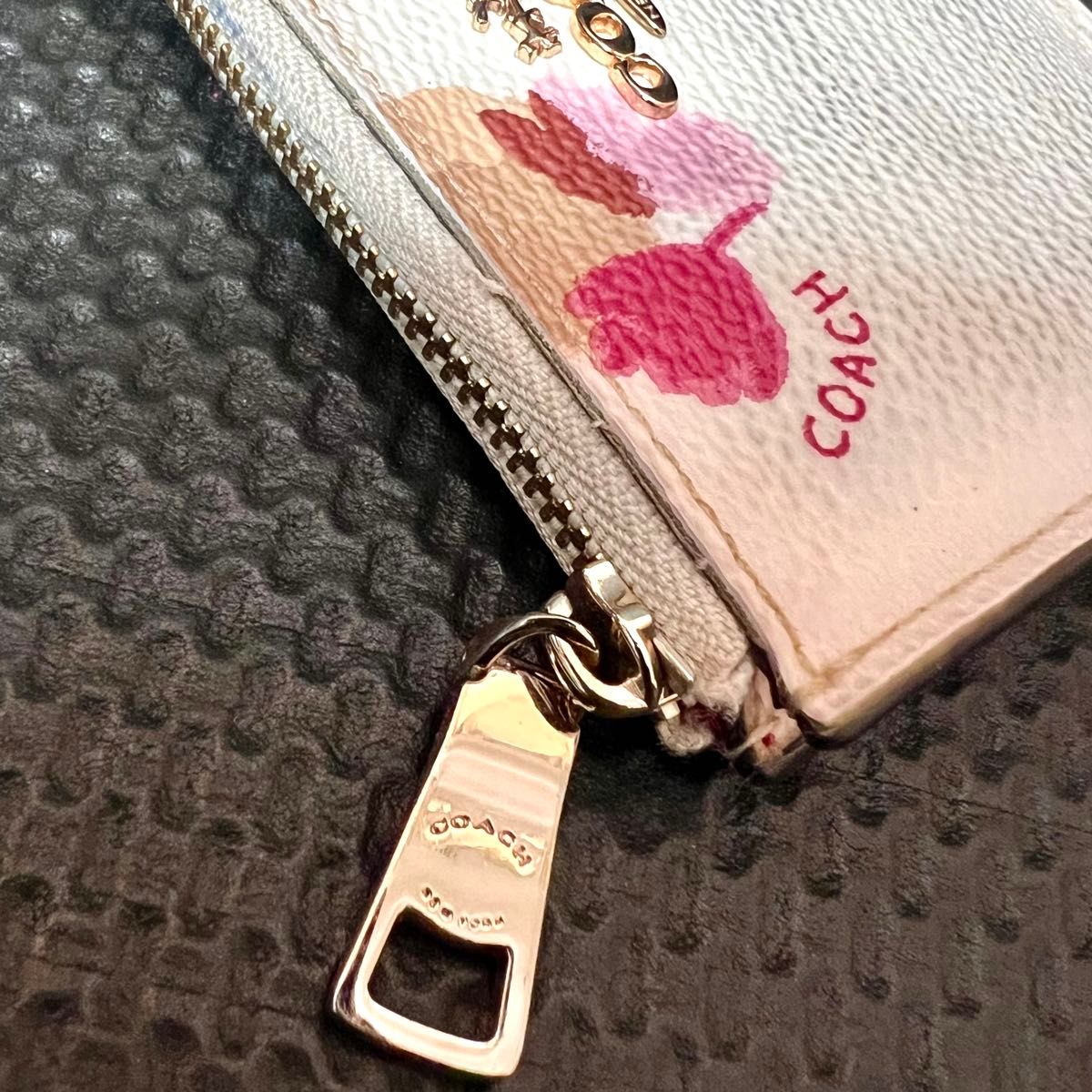 COACH/コーチ ミニスキニー キーリング付パスケース フローラル 白