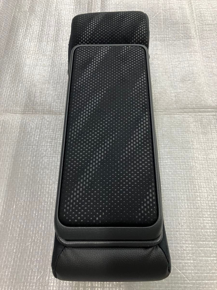 ダイハツ タントカスタムLA600S 純正アームレストレザー 良品 蓋新品