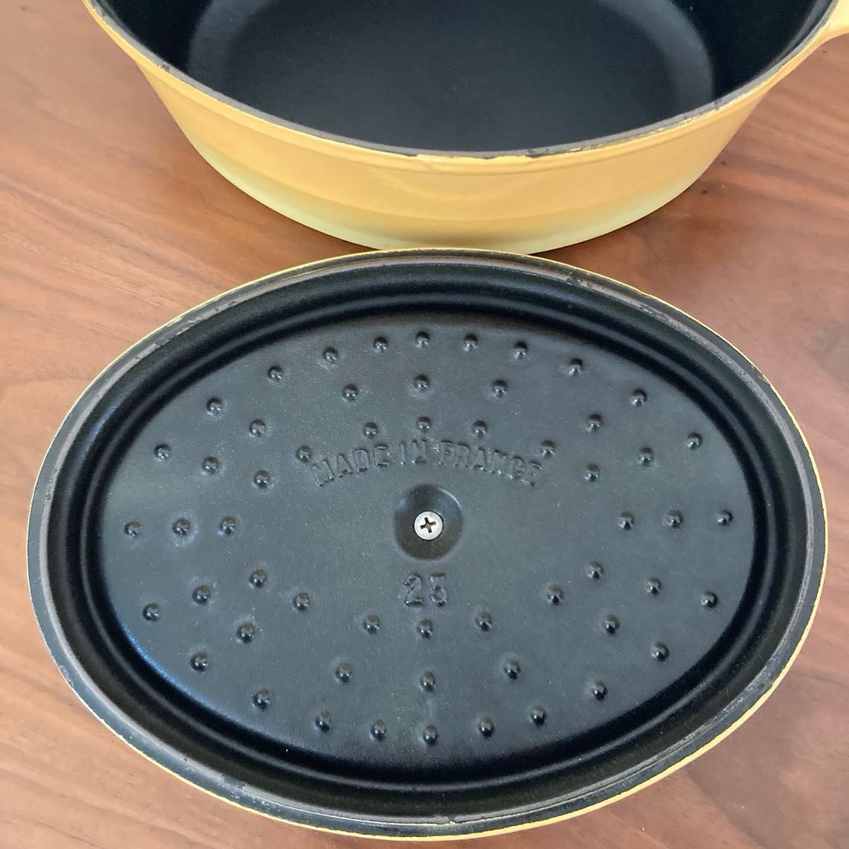 STAUB オーバル23cm レモンイエロー 旧型｜Yahoo!フリマ（旧PayPayフリマ）