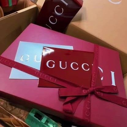 新品箱袋付き 最高級ウール GUCCI マフラー ストール ショール