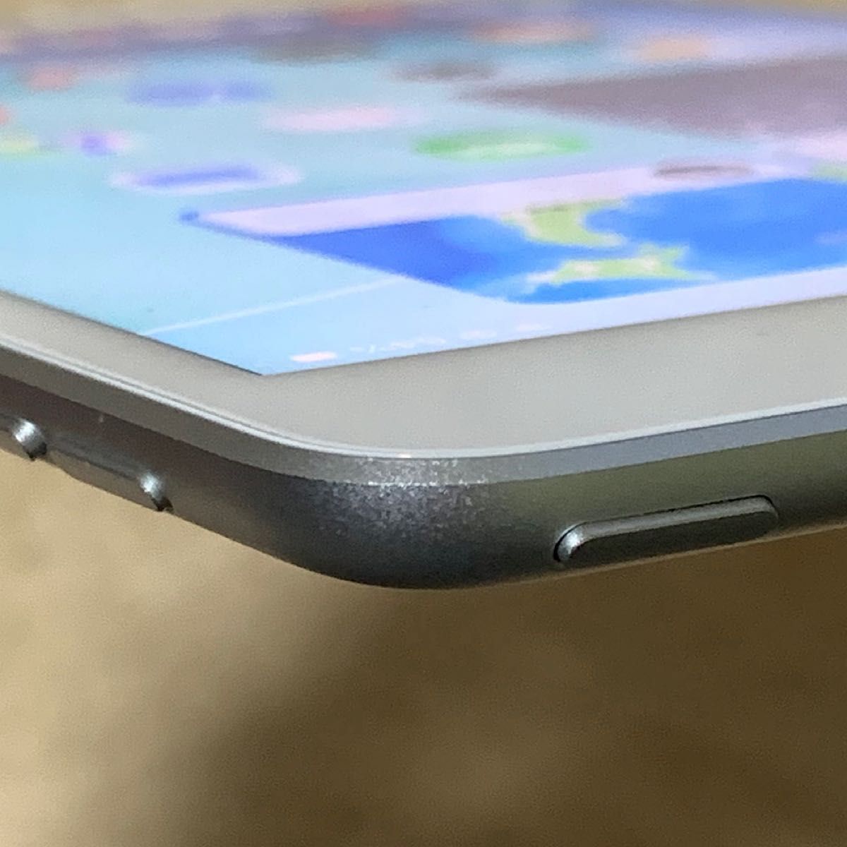 バッテリー新品交換済 iPad mini 第5世代 7 9インチ 64GB シルバー Wi