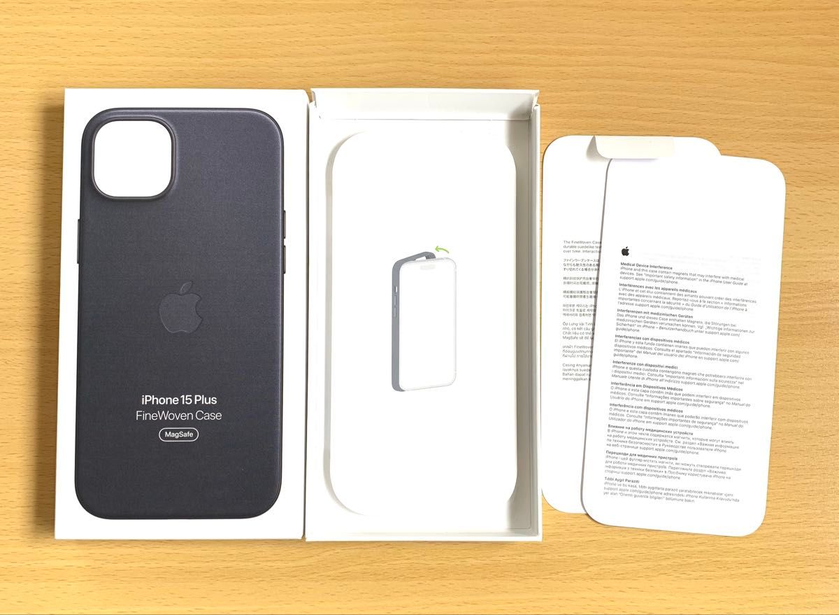 希少【超美品】 Apple純正【iPhone 15 Plus ファイン ウーブン ケース