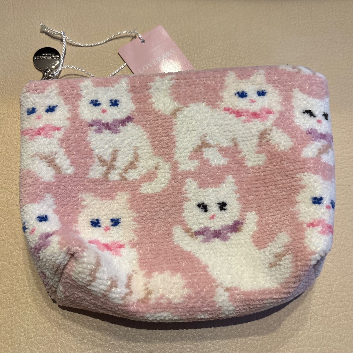新品タグ付き フェイラー FEILER モフモフネコチャン 舟形ポーチM 猫