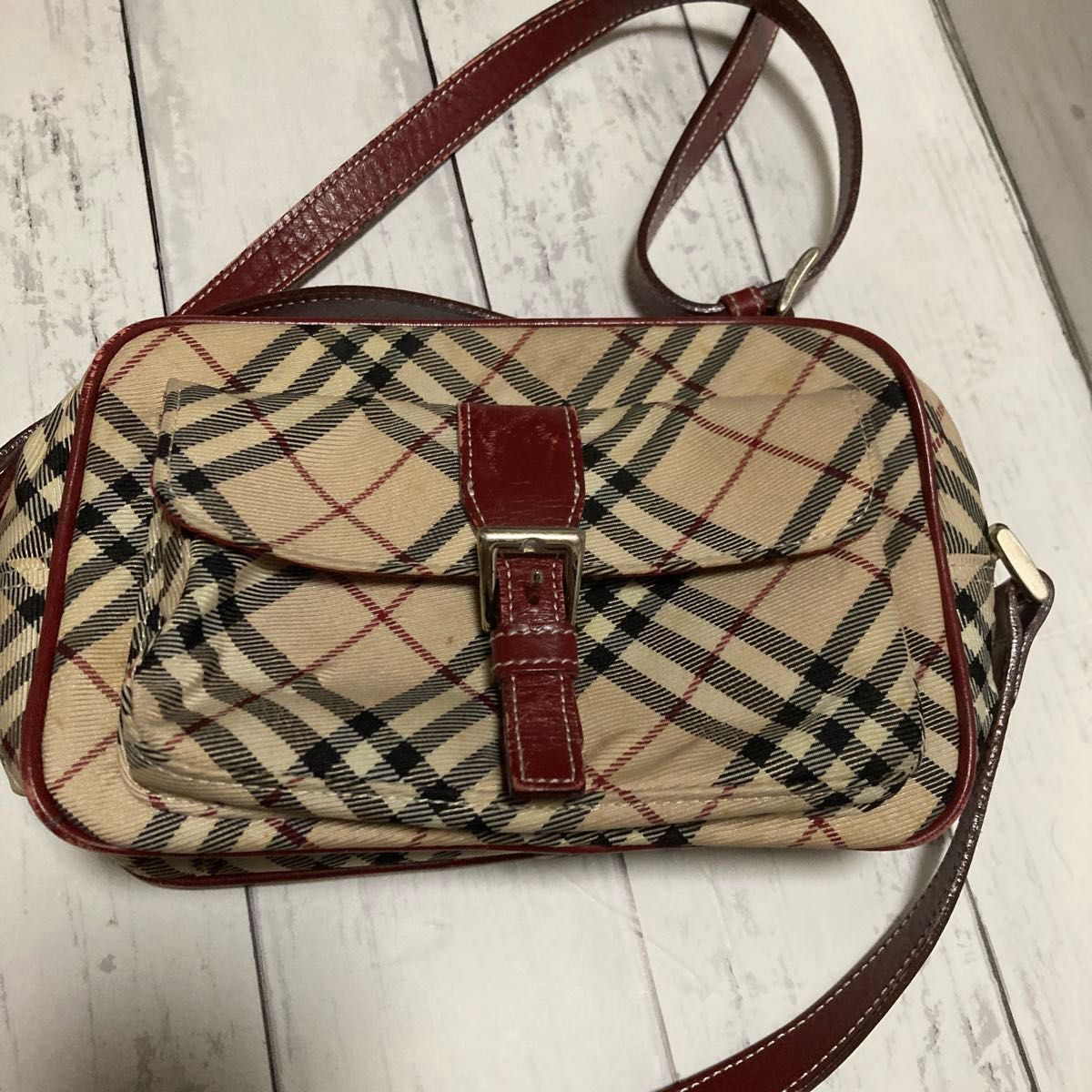 BURBERRY バーバリー ノバチェック ショルダーバッグ レッド ベージュ