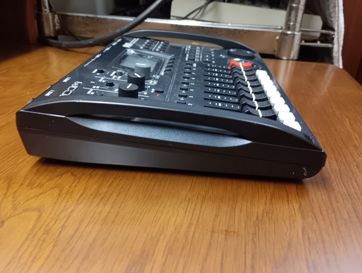 ZOOM R8 マルチトラックレコーダー MTR サンプラー｜Yahoo!フリマ（旧
