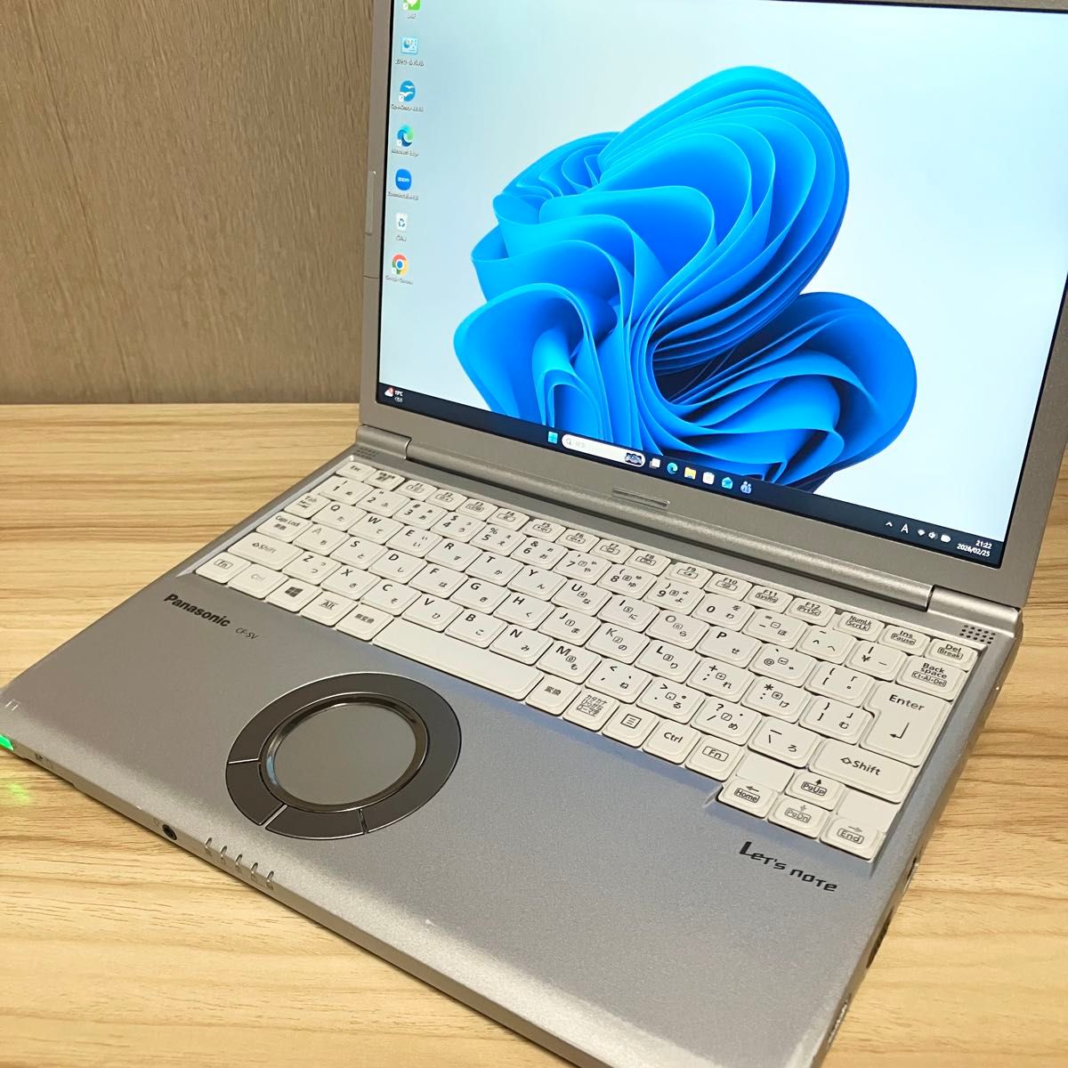 第11世代 レッツノートCF-SV1 i5 メモリ16GB バッテリー超優良