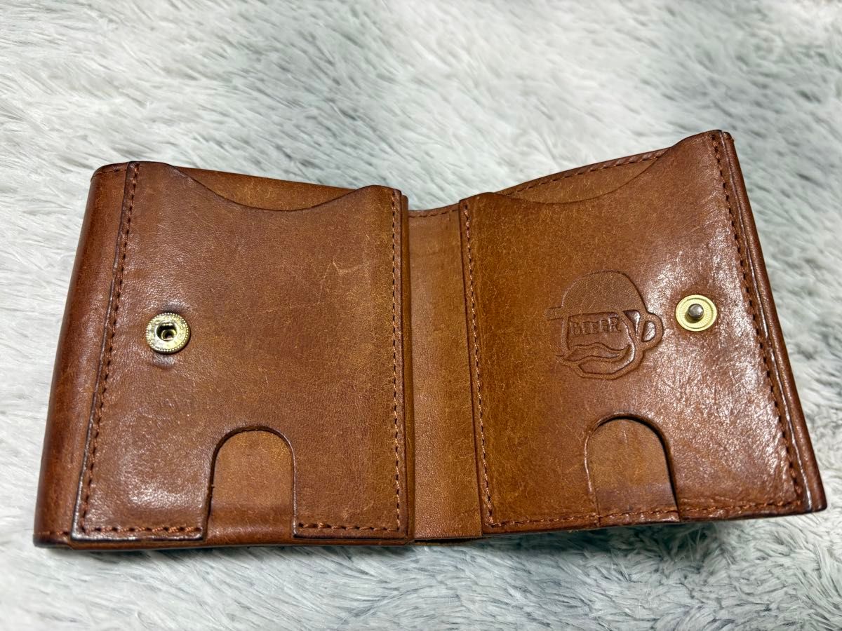 BEERBELLY ビアベリー ハッチバック 二つ折り財布 ブラウン｜Yahoo