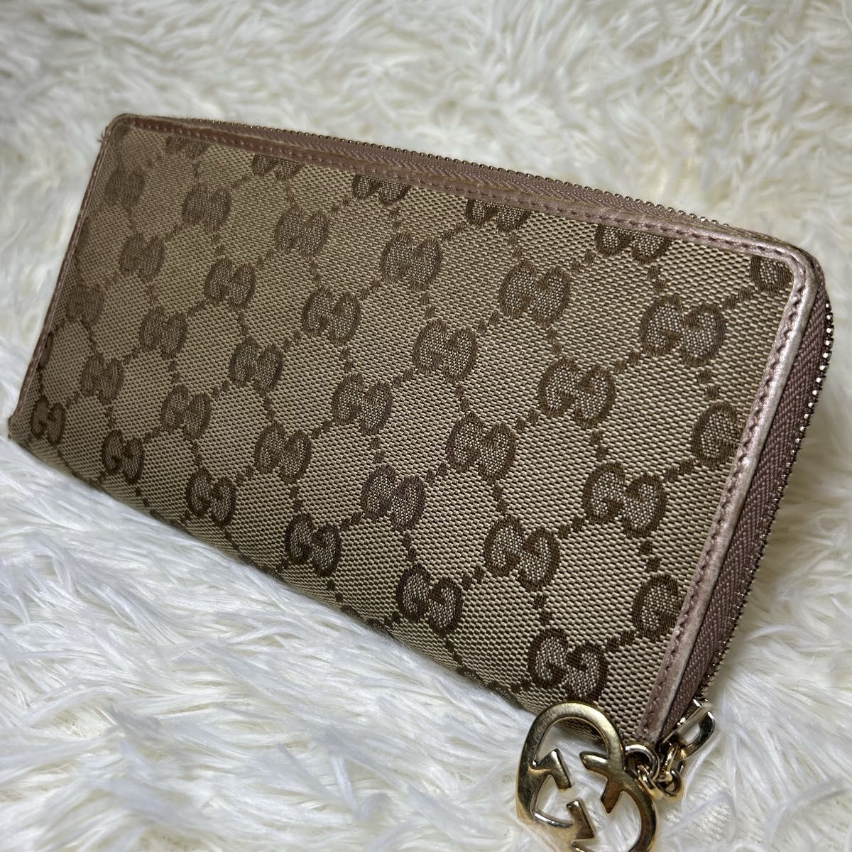 GUCCI グッチ 長財布 GG柄 キャンバス ラブリーハート ラウンドジップ