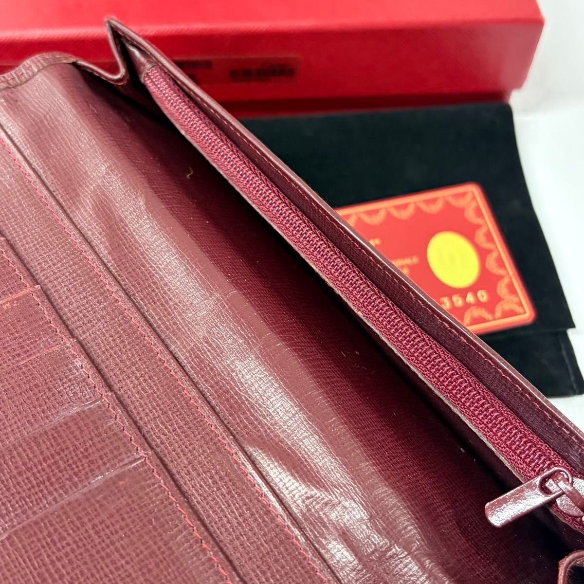 新品同様 カルティエ Cartier 財布 二つ折り 長財布 マストライン