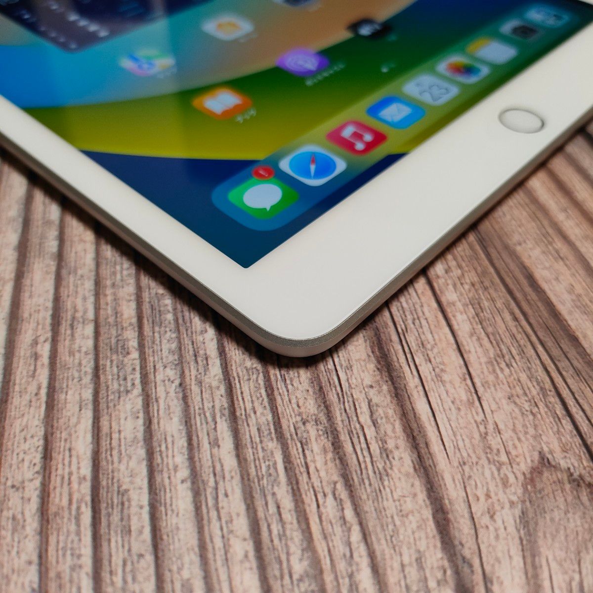 iPad 第8世代 32GB SIMフリー バッテリー96% 新品近い｜Yahoo!フリマ