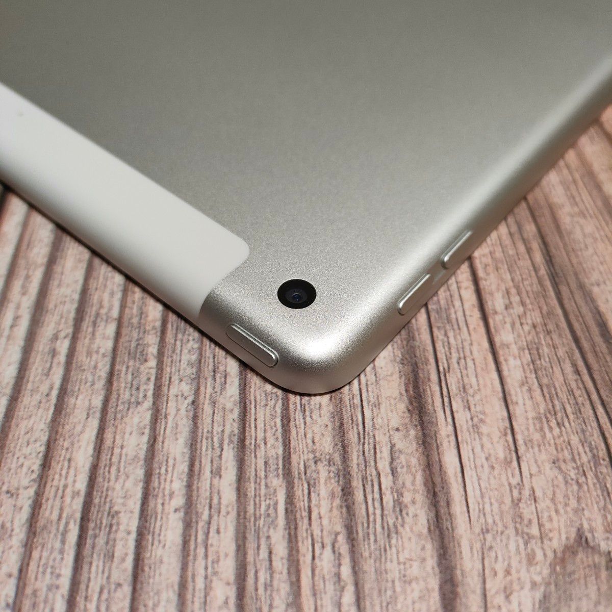 iPad 第8世代 32GB SIMフリー シルバー 超美品｜Yahoo!フリマ（旧