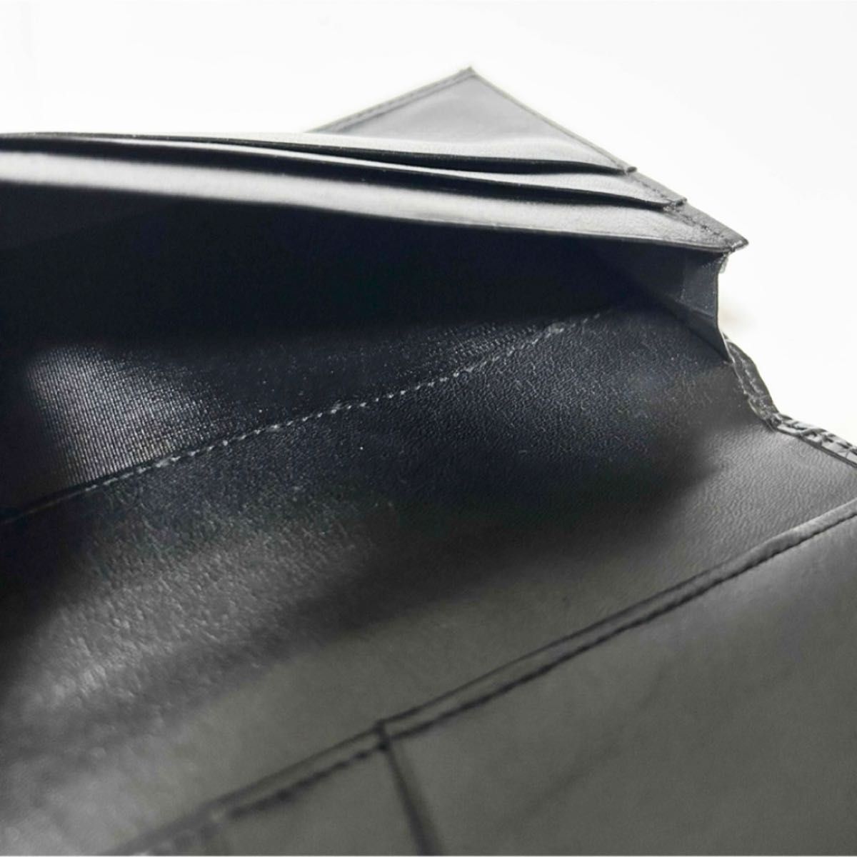 美品 dunhill ダンヒル 二つ折り長財布 レザー クロコ型押し ブラック