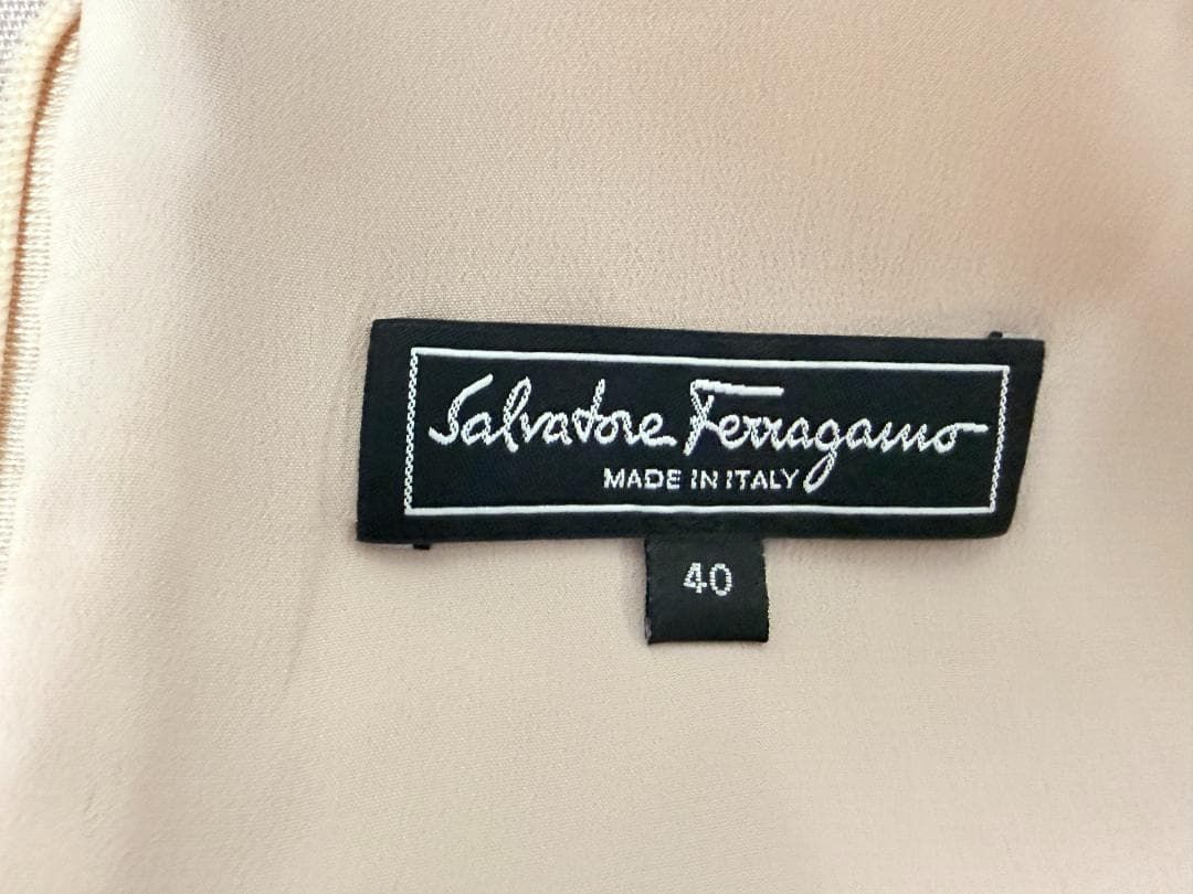 美品 Ferragamoサルヴァトーレ・フェラガモ シルクドレス ピンク40