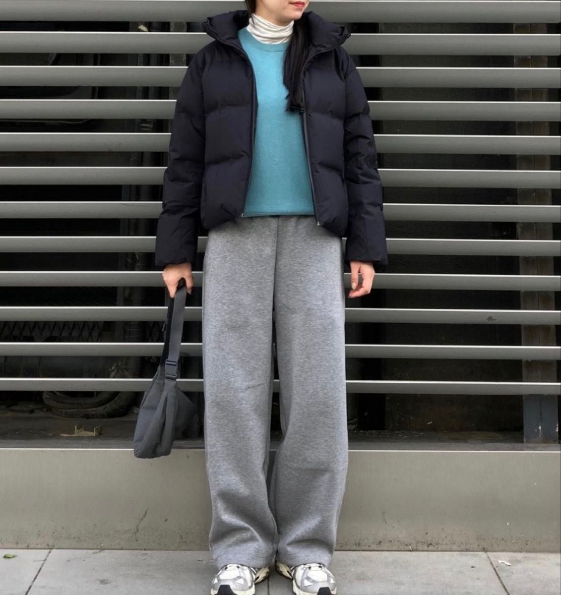 美品 ユニクロ シームレスダウンショートジャケット ブラック XXL