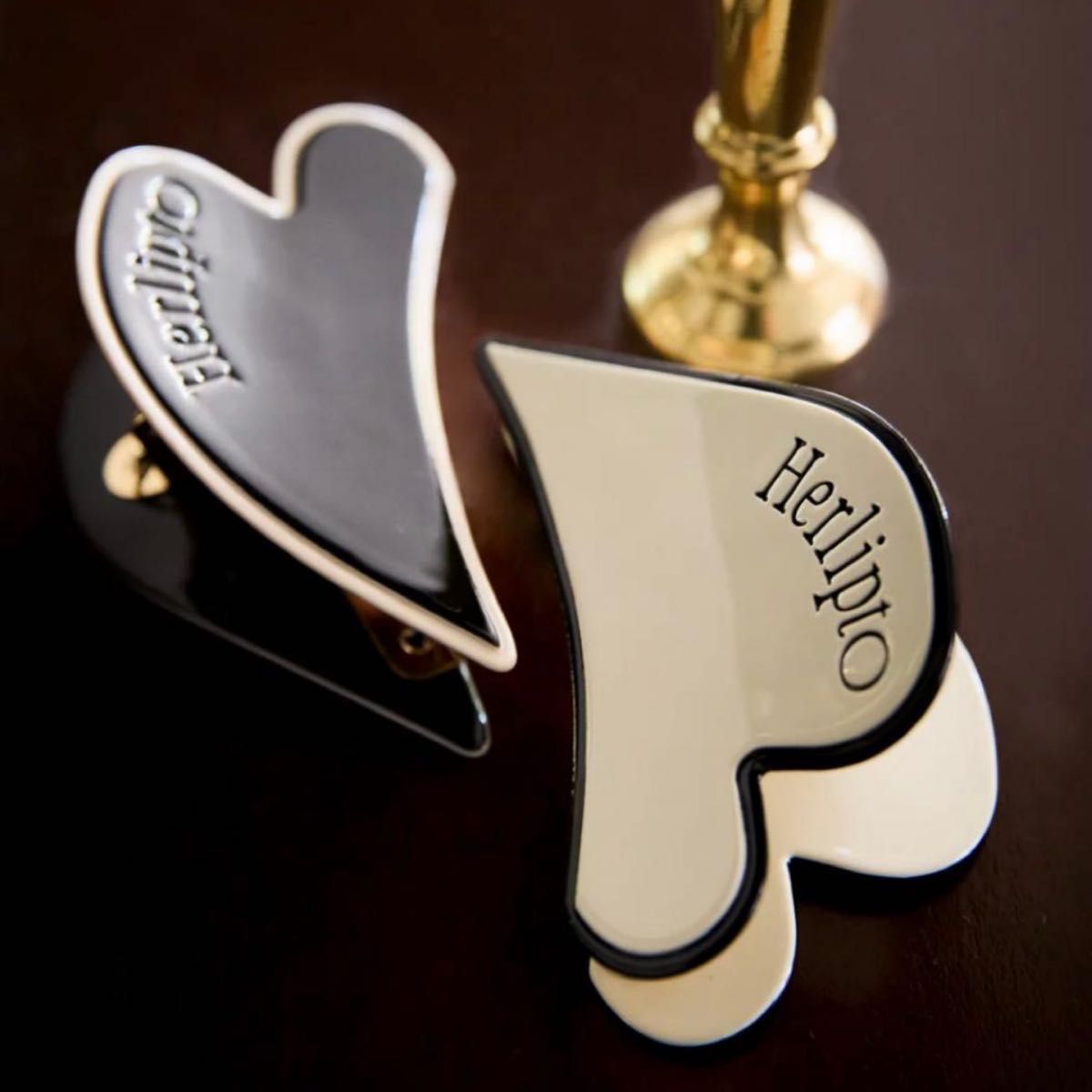 Herlipto Bicolor Heart Hair Clip ecru ハーリップトゥ ヘアクリップ
