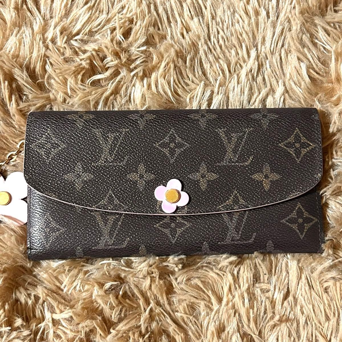 ルイヴィトン LOUIS VUITTON ポルトフォイユ エミリー フラワー