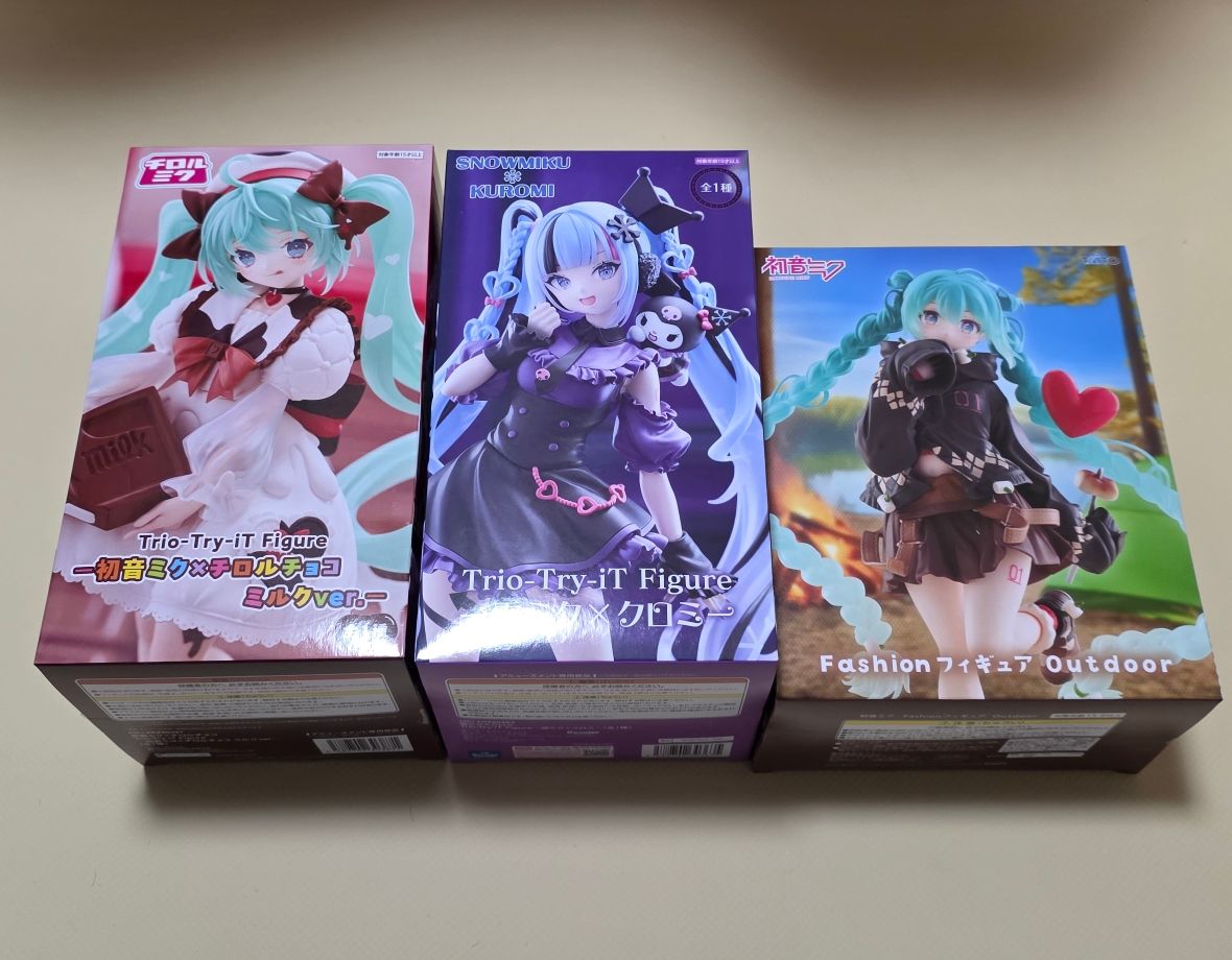 Trio-Try-iT Figure 雪ミク×クロミ 初音ミク×チロルチョコ ミルク 初音