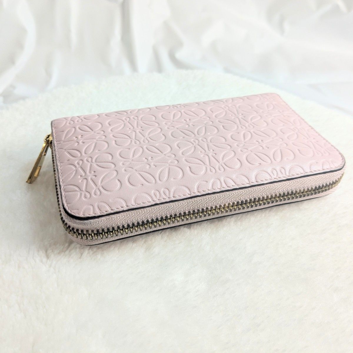 希少】LOEWE ロエベ 長財布 アナグラム リピート ラウンドファスナー
