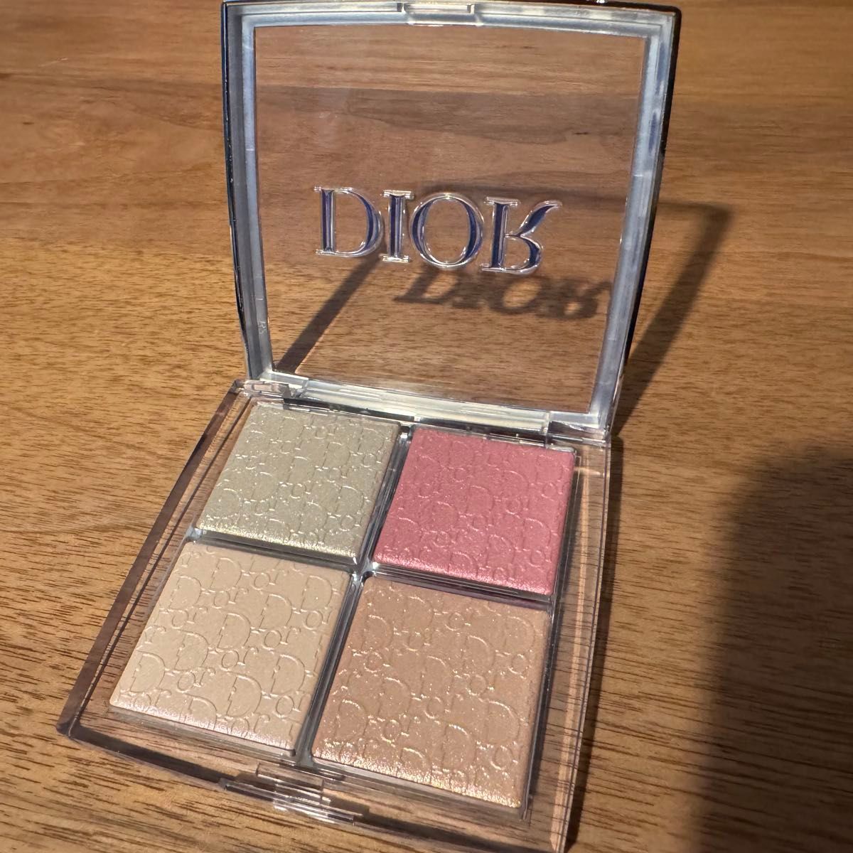 Dior バックステージ フェイスグロウパレット 004 ローズゴールド