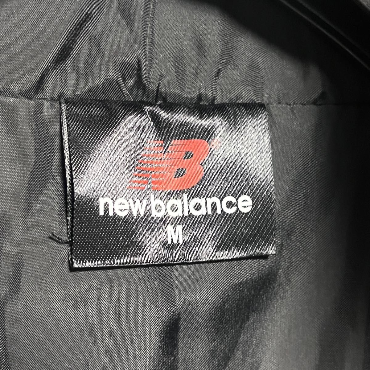 ニューバランス newbalance 黒 ベスト フード収納 トップス メンズ M