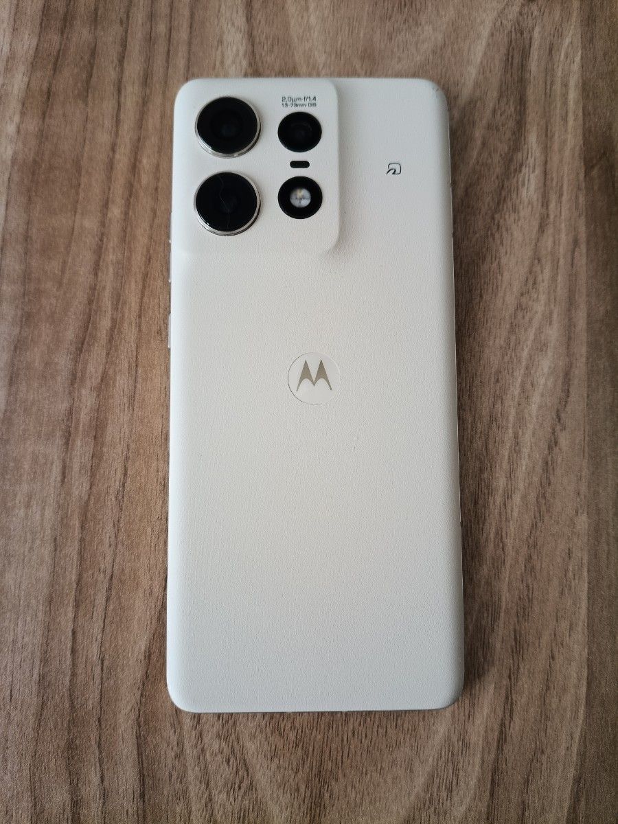 Motorola edge 50s Pro バニラクリーム 本体のみ ボタン不良｜Yahoo
