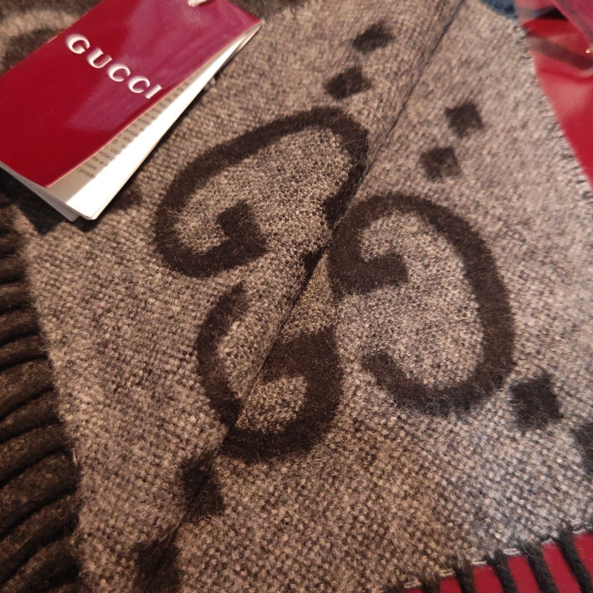 極美品箱付き GUCCI マフラー スカーフ 最高級カシミア 定価13万円