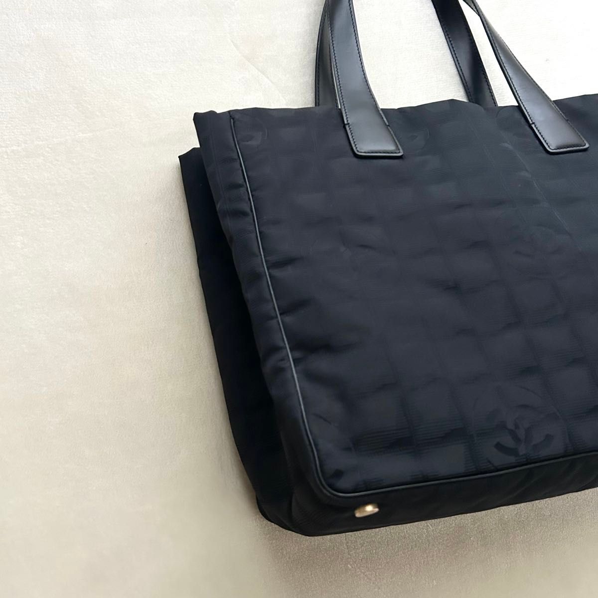 美品 CHANEL シャネル ニュートラベルライン トートバッグ ブラック