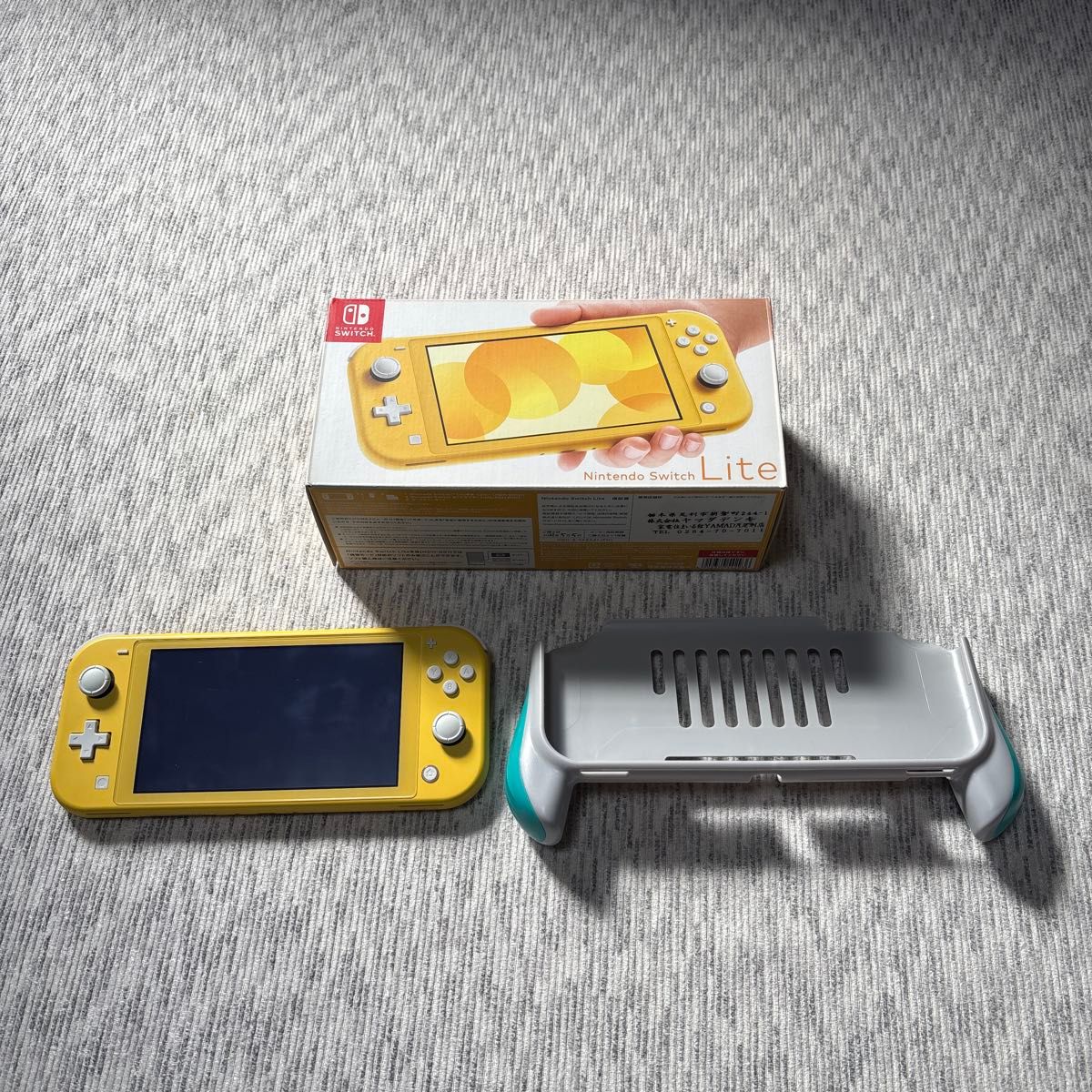 Nintendo Switch Lite イエロー 本体 箱付き グリップコントローラー