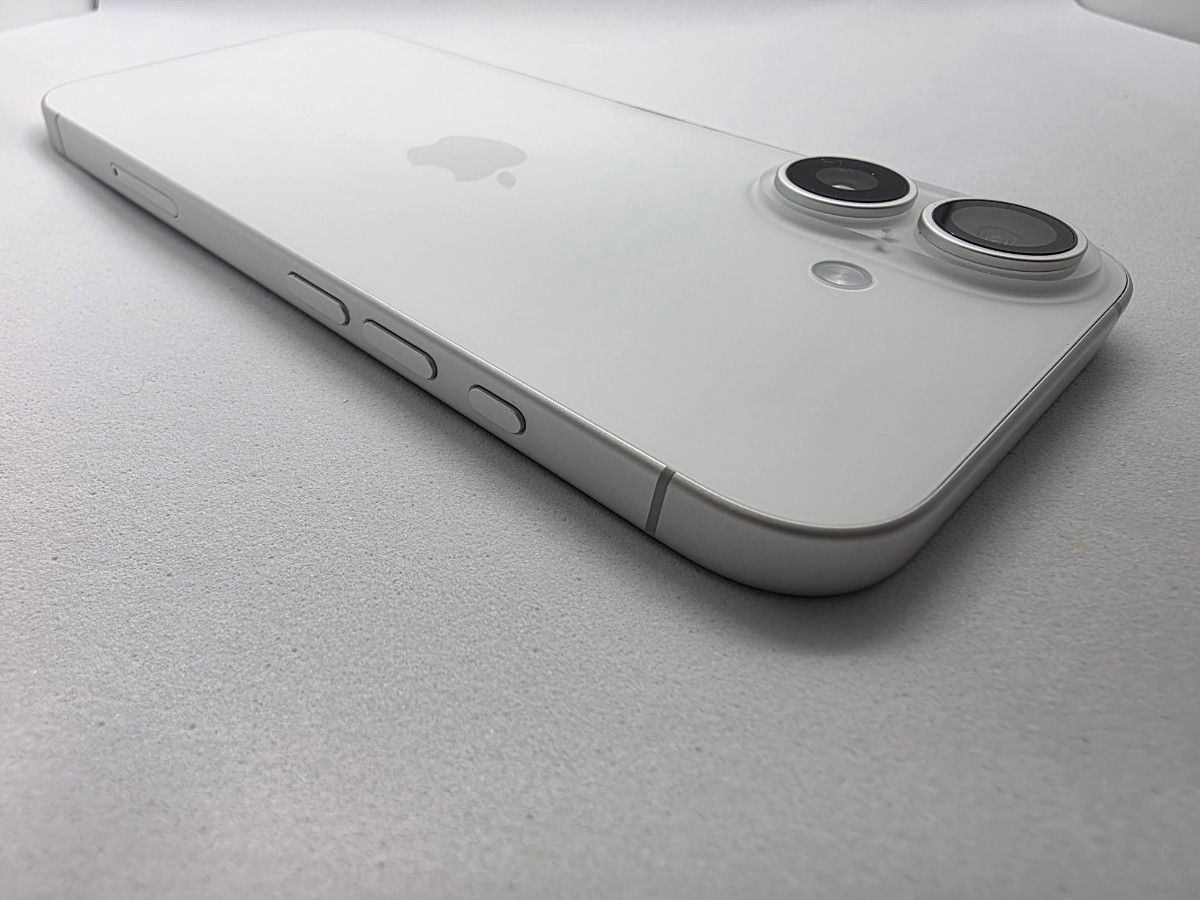 iPhone16 128GB ホワイト SIMフリー バッテリー100｜Yahoo!フリマ（旧