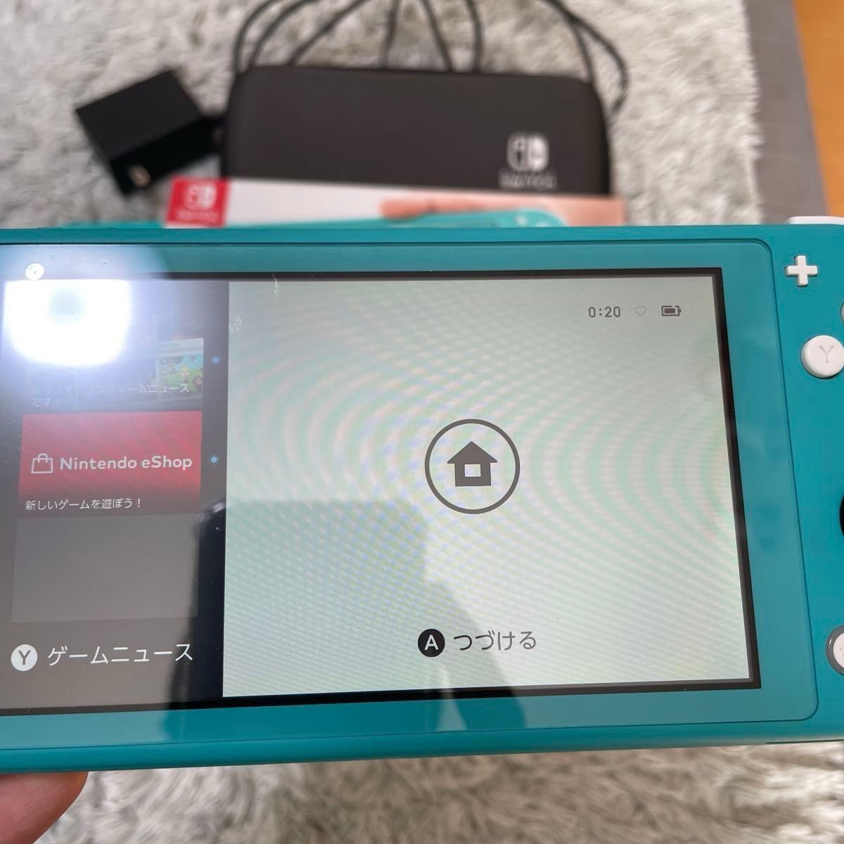 Nintendo Switch Lite ターコイズ シリコンカバーとケース付き