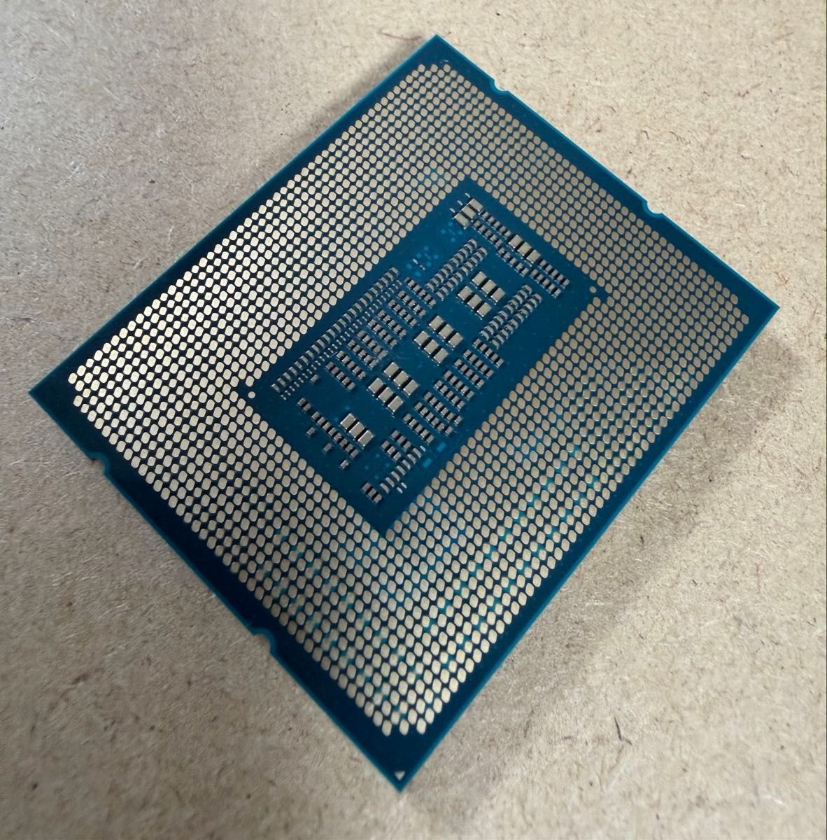 Intel Core i5 14400f CPUのみ lga1700ソケット 動作確認済み画像有り