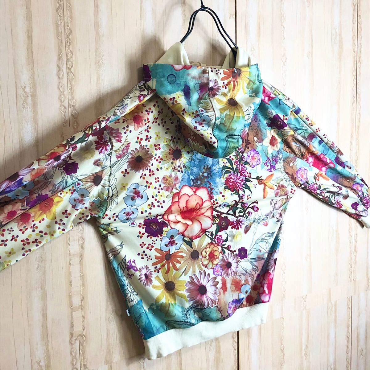 adidas アディダス ファーム コラボ パーカー マルチカラー 花束 レア
