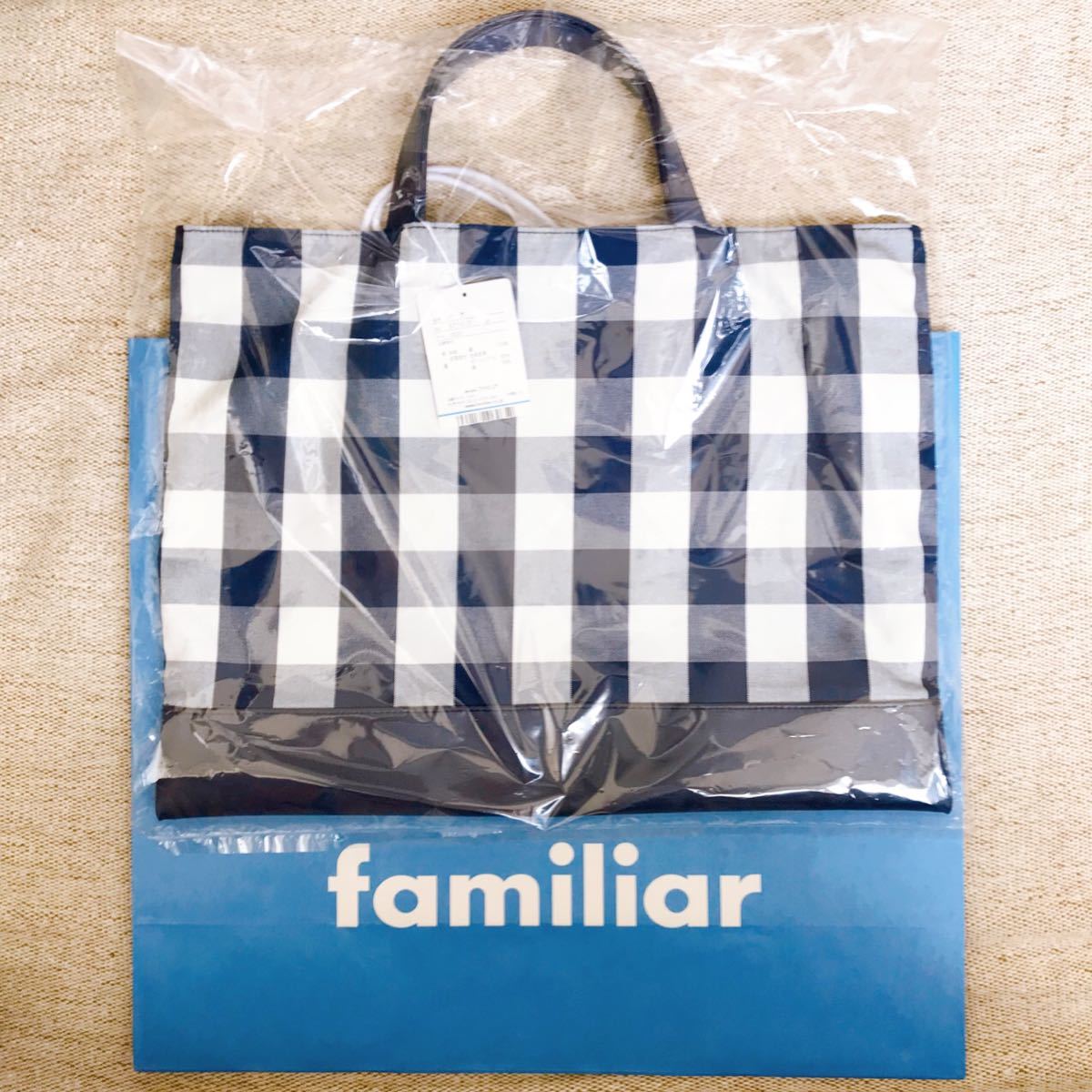 新品・タグ付き ファミリア バッグ チェックシリーズ レッスンバッグ