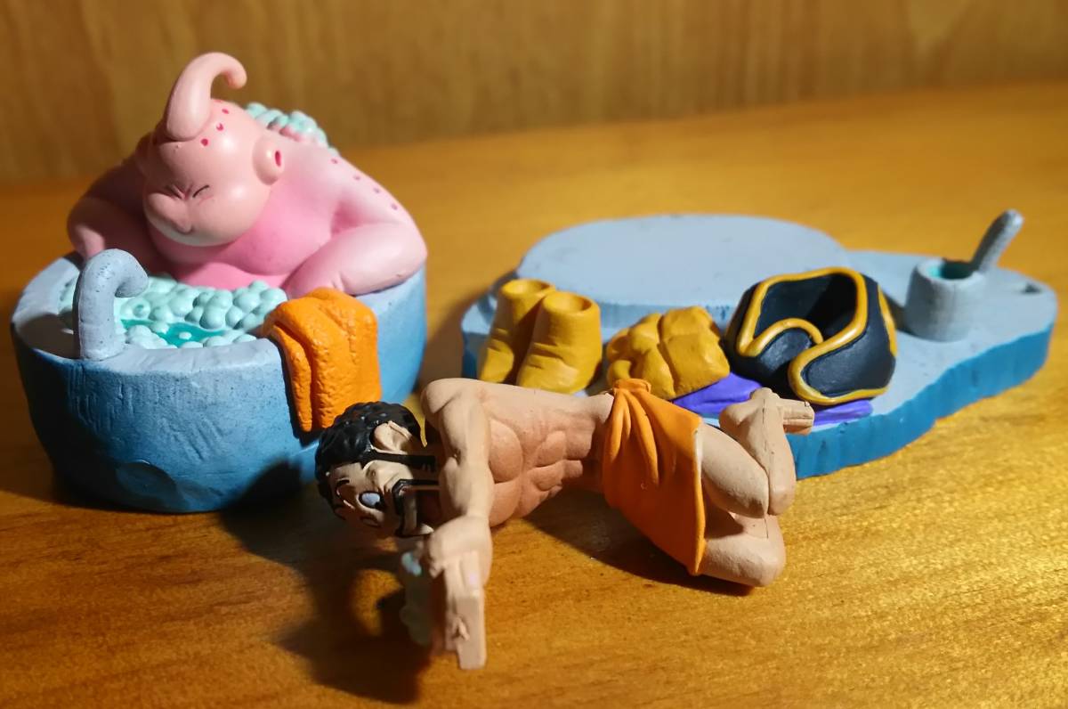 ドラゴンボールカプセル 魔人ブウ×ミスターサタン フィギュア」 お風呂