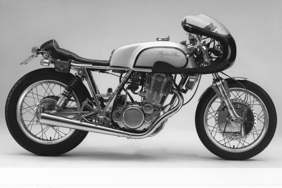 PEYTON PLACE ペイトンプレース ハーフカウルキット YAMAHA ヤマハ SR