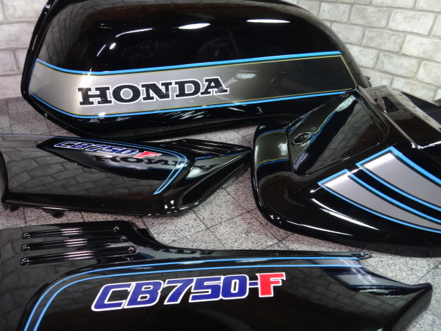 Yahoo!オークション - CB750F RC04 FBブラックカラー外装