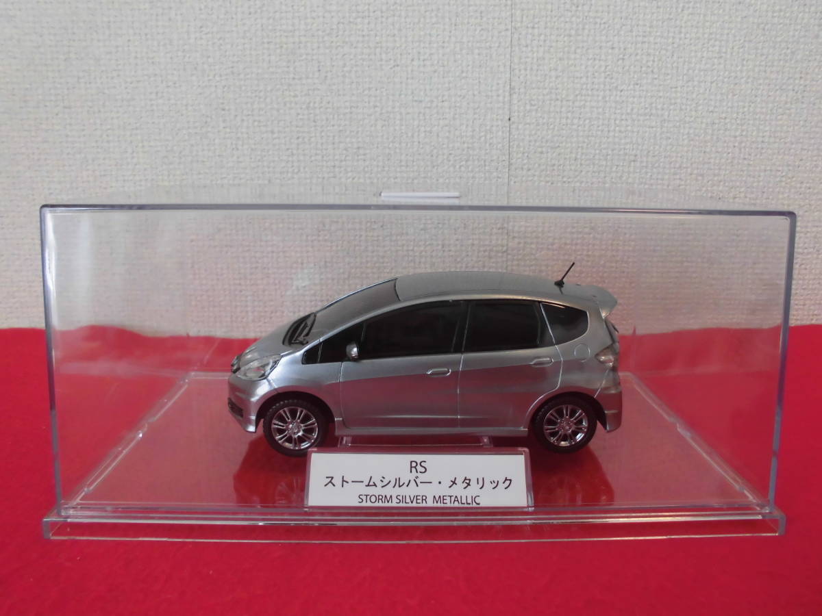 Yahoo!オークション - 貴重 入手困難1/24 ホンダ フィット RS FIT カラ