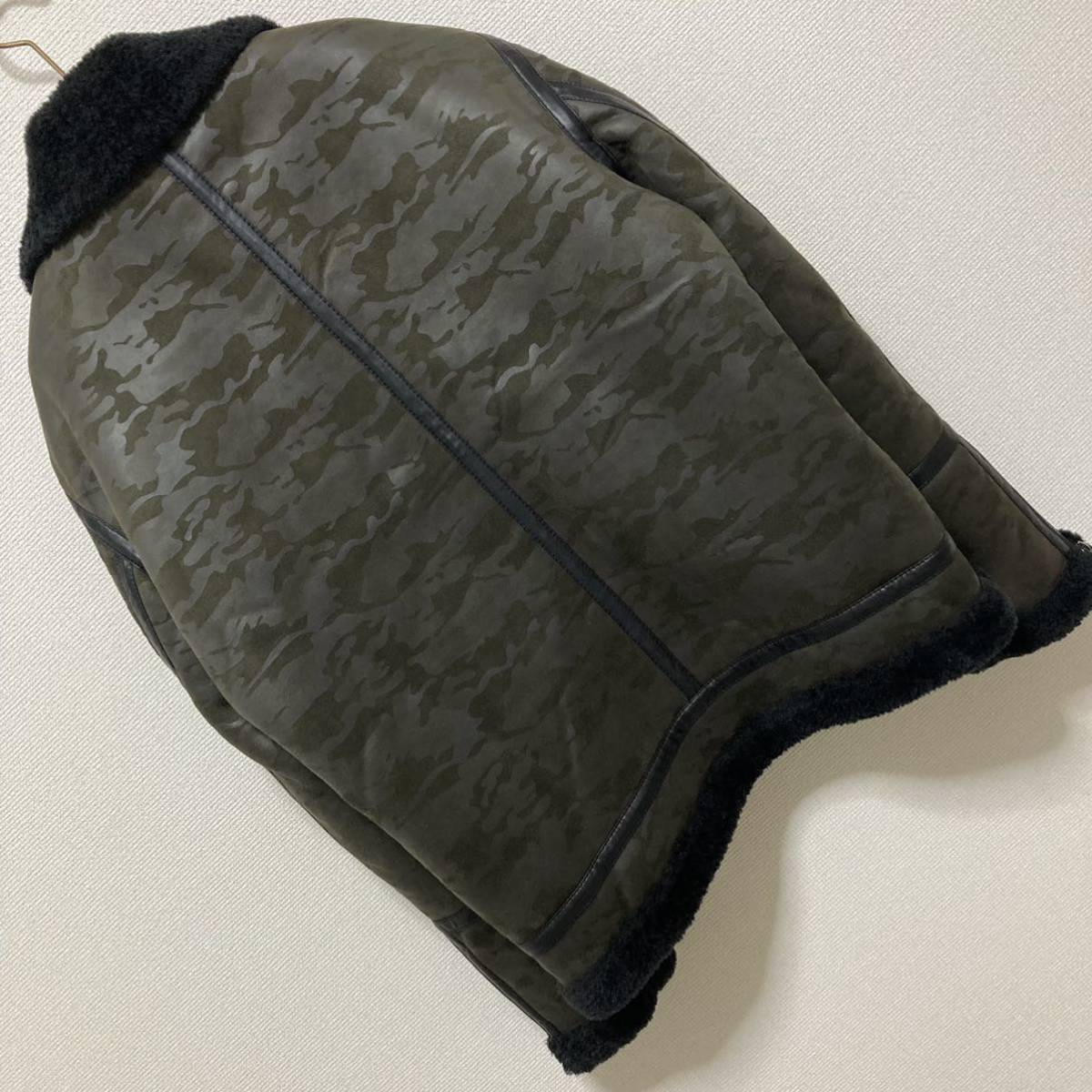 極美品 ZARA ザラマン フェイクムートン B3 フライトジャケット 迷彩 L