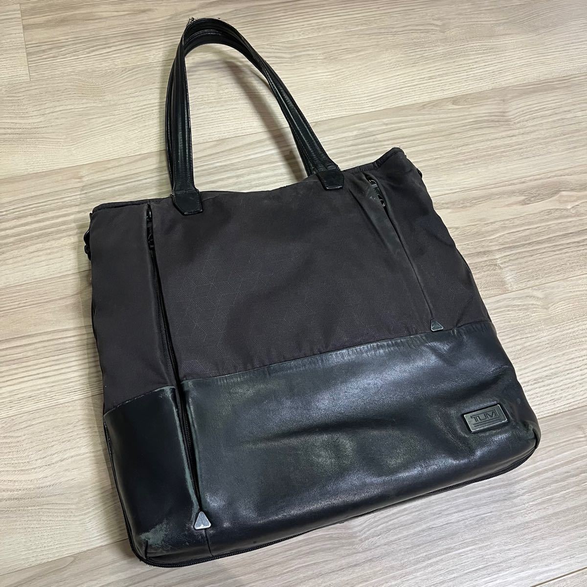 TUMI トゥミ トートバッグ TAHOE サセックストート 79855DE 日本限定