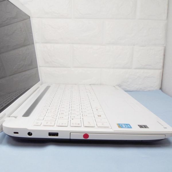 2013年発売モデル HDD大容量750GB 東芝 T453/33JWY ノートパソコン