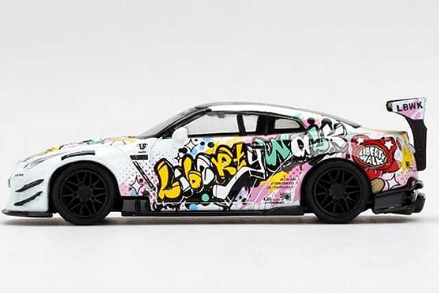MINI GT】1/64 LB-WORKS Nissan GT-R R35 ( LBWK KUMA Graffiti