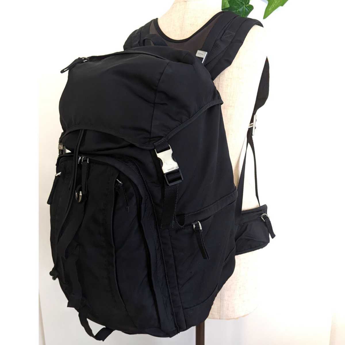 良品 PRADA プラダ 名作 VZ0056 ナイロン リュック 大きめ 多機能