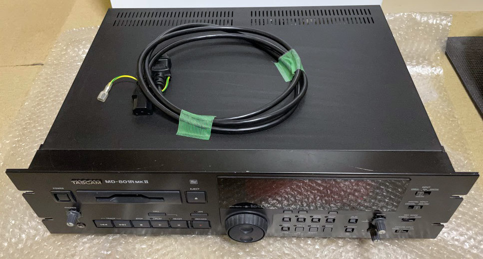 TASCAM MD-801R MDデッキ（ジャンク） TASCAM MD-801R MDデッキ