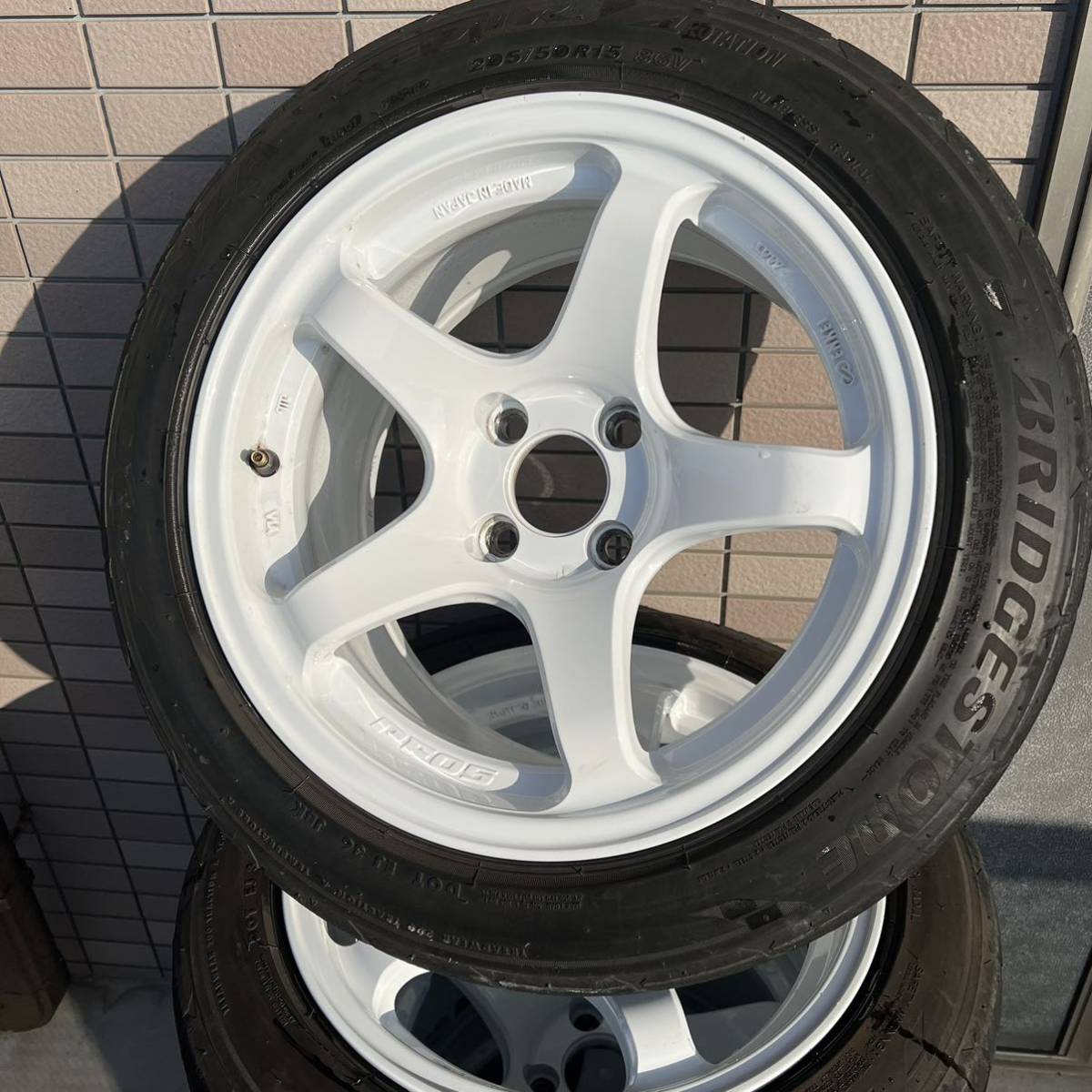 Yahoo!オークション - エンケイ ホイール PF05 15インチ 8j +25 4h pcd