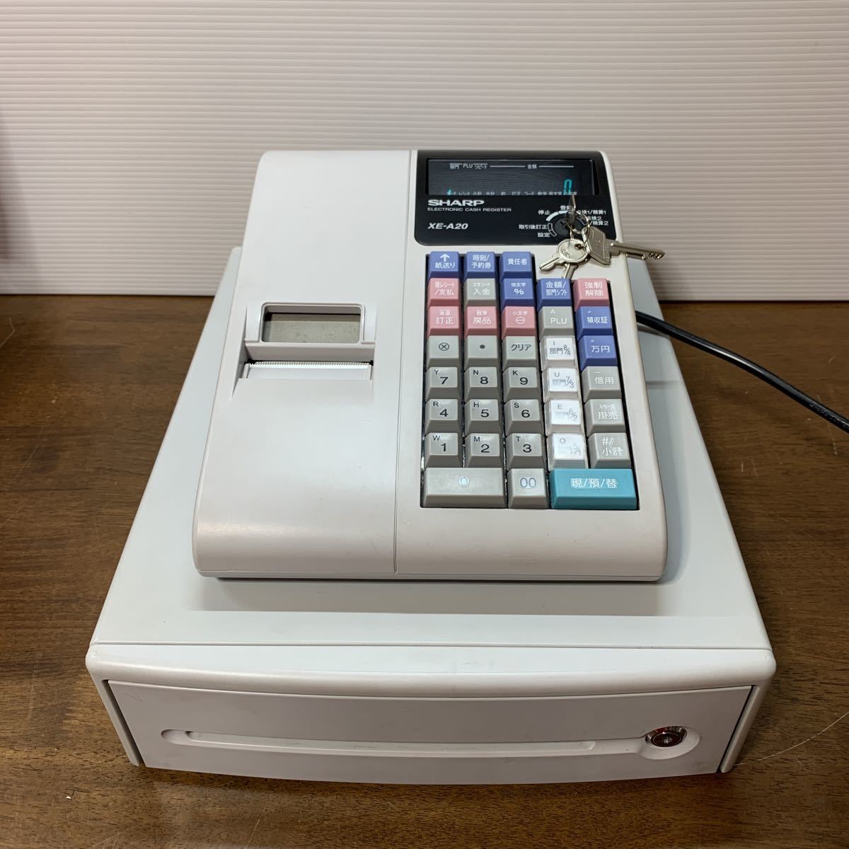 シャープ 電子レジスタ XE-A20(取説・付属CD-ROM有)+ ロール紙2個