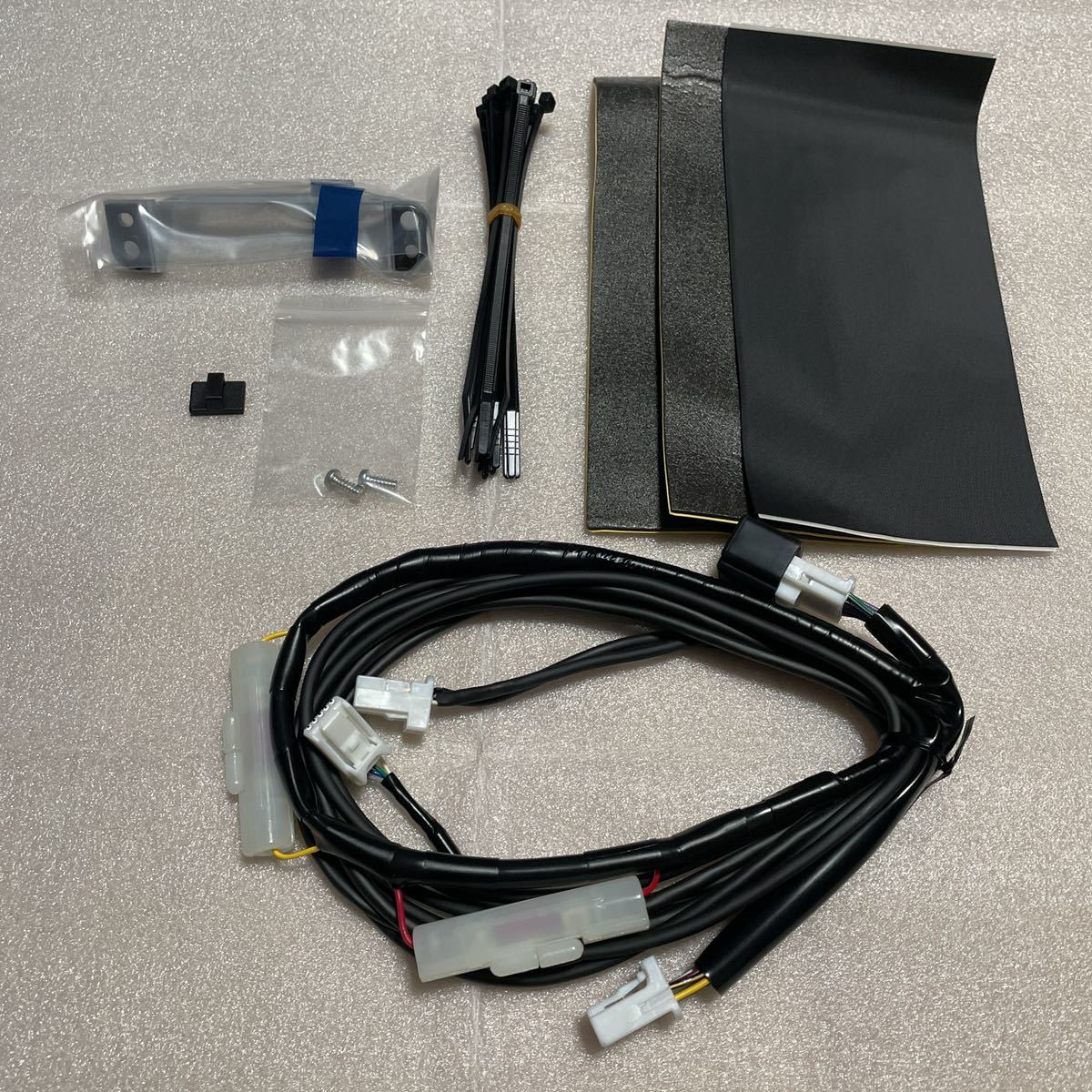 新品 未使用 トヨタ純正 正規品 ETC2 0 光ビーコン機能付き ビルトイン