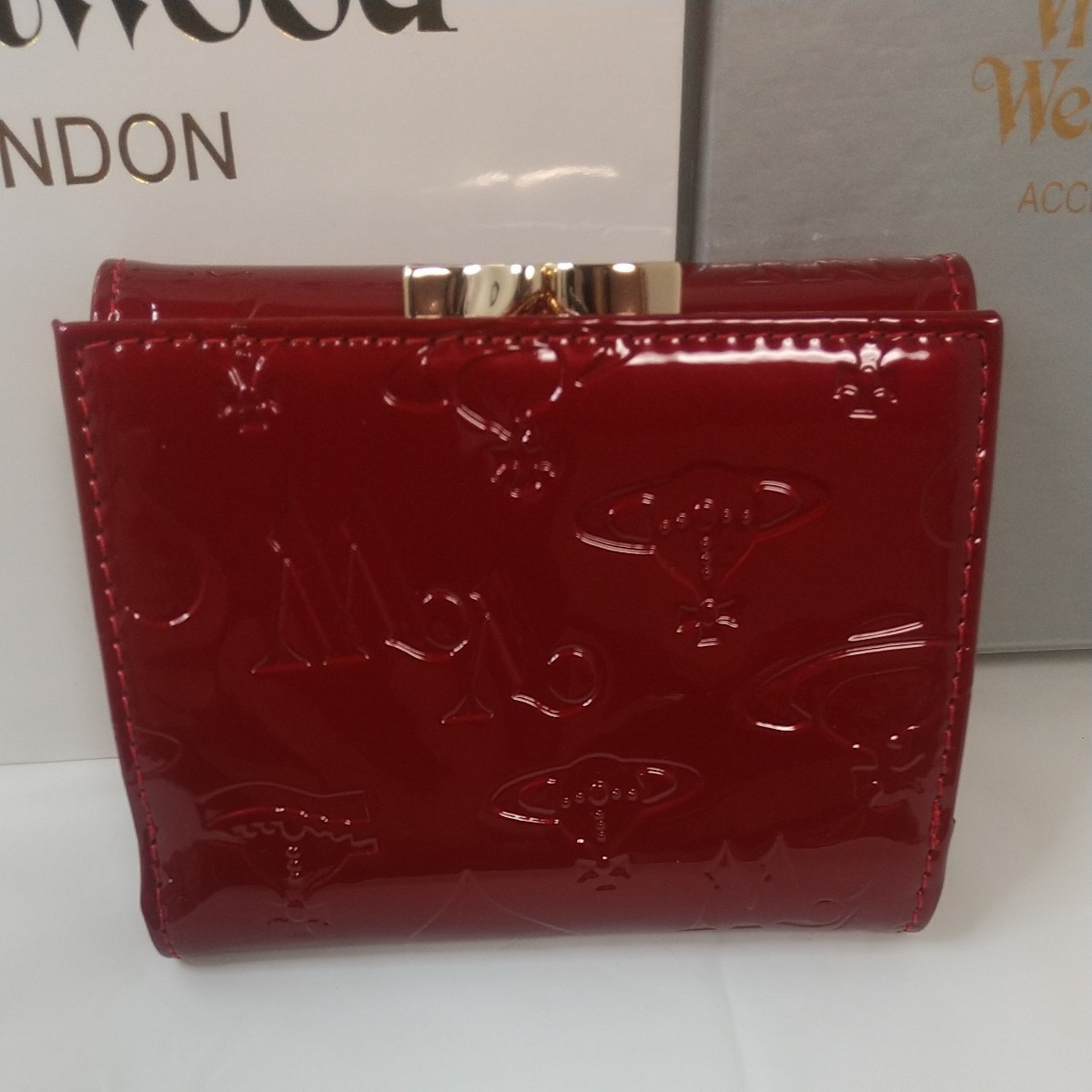 ヴィヴィアン ウエストウッド Vivienne Westwood 3つ折り財布 エナメル
