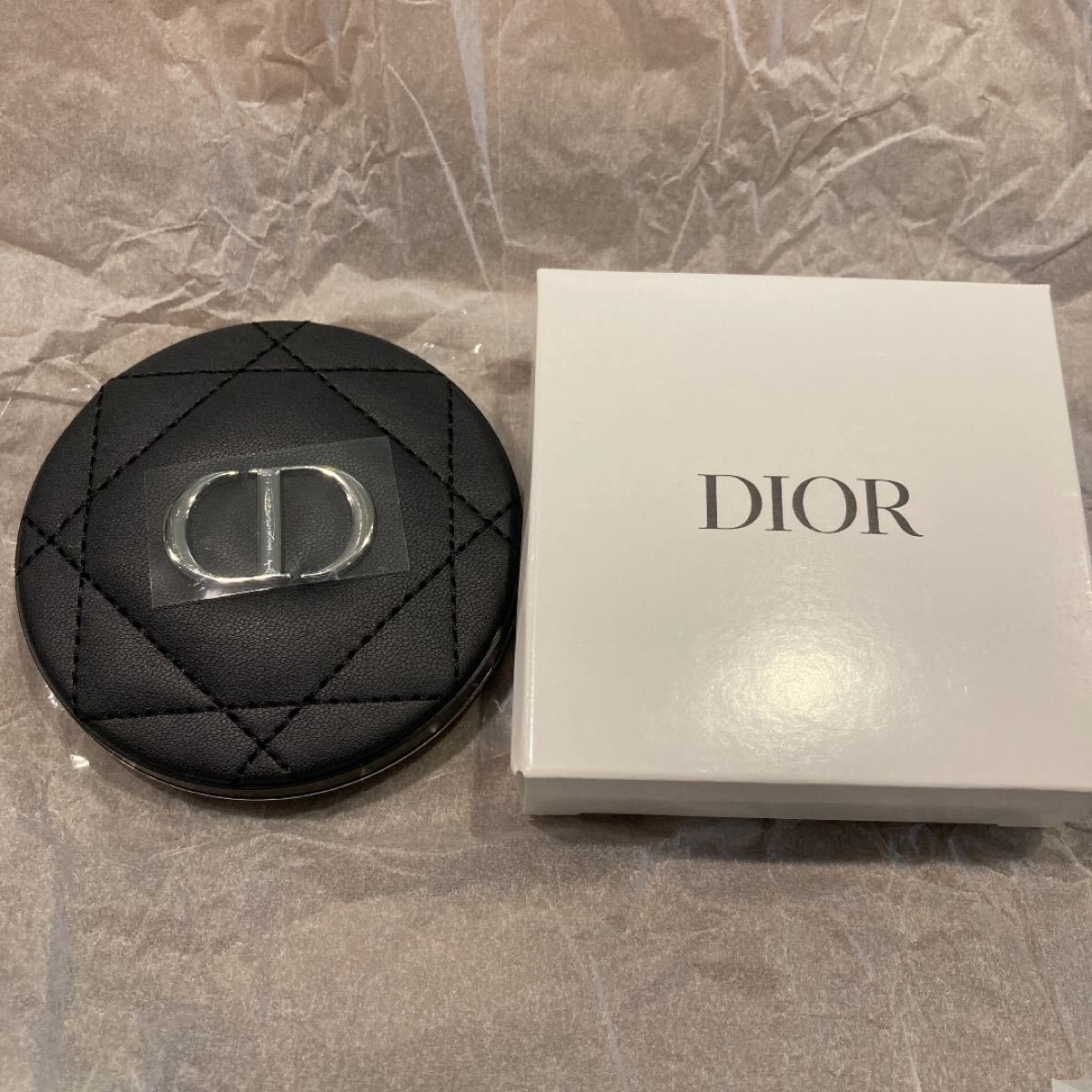 DIOR ノベルティ コンパクトミラー｜Yahoo!フリマ（旧PayPayフリマ）